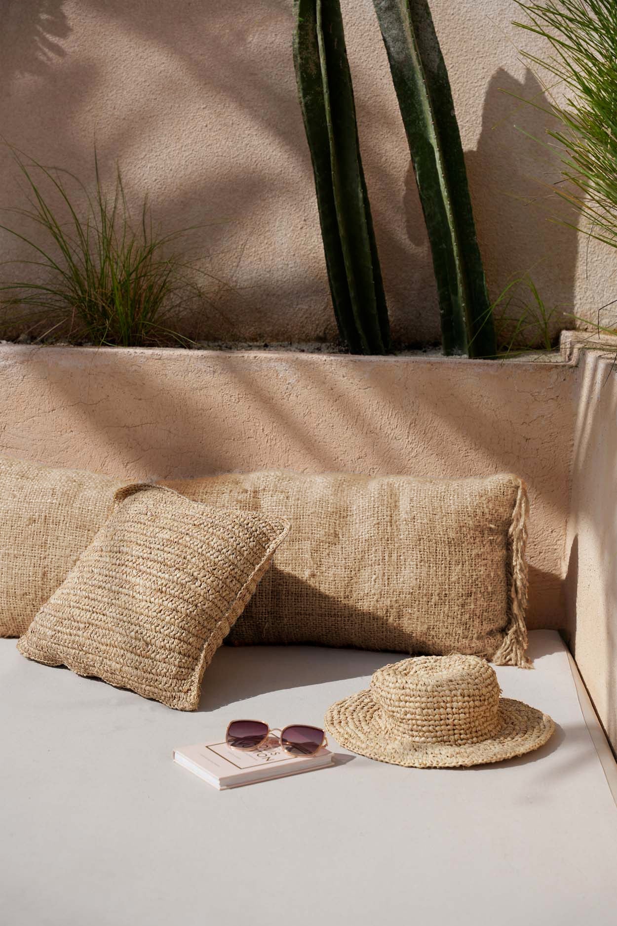 Koristetyynynpäällinen Oh My Gee, beige 35x100 Bazar Bizar