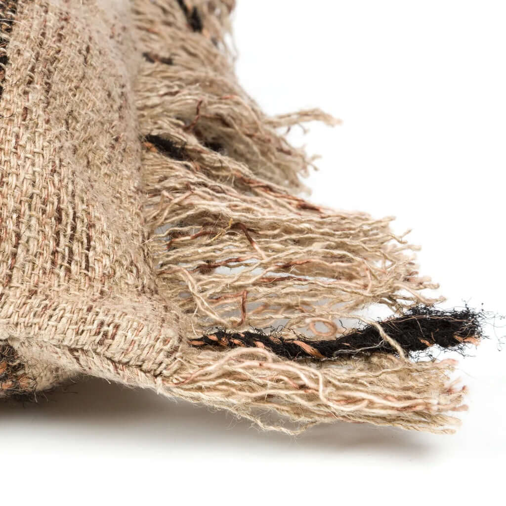 Koristetyynynpäällinen Oh My Gee beige/musta 35x100 Bazar Bizar