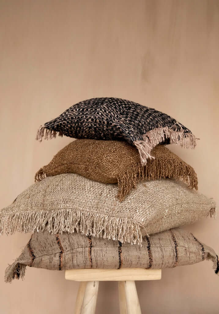 Koristetyynynpäällinen Oh My Gee, beige/musta 60x60 Bazar Bizar