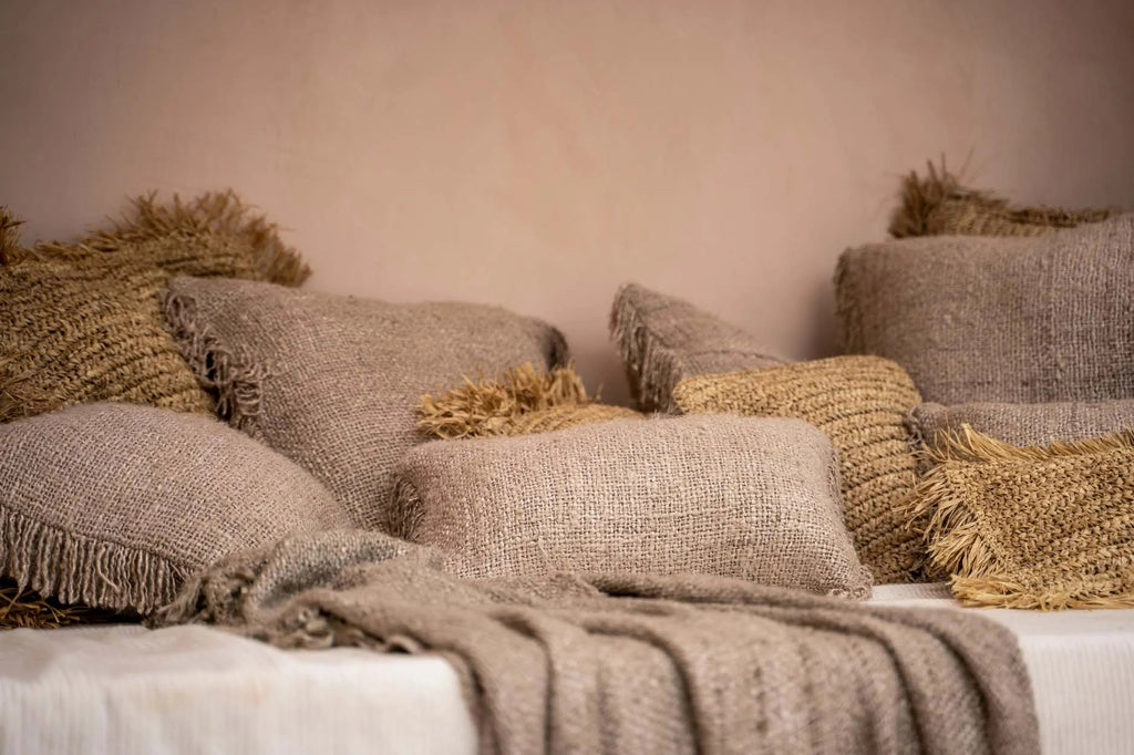 Koristetyynynpäällinen Oh My Gee, helmenharmaa 40x40 Bazar Bizar