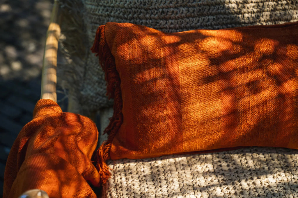 Koristetyynynpäällinen Oh My Gee, ruoste/sametti 30x50 Bazar Bizar