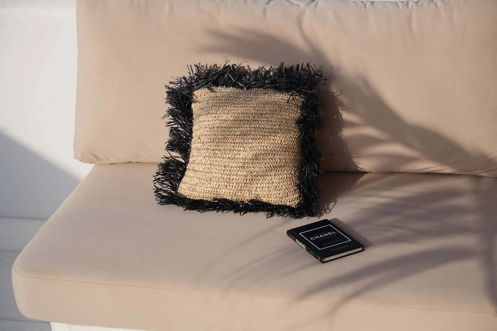 Koristetyynynpäällinen Raffia, luonnollinen/musta 40x40 Bazar Bizar