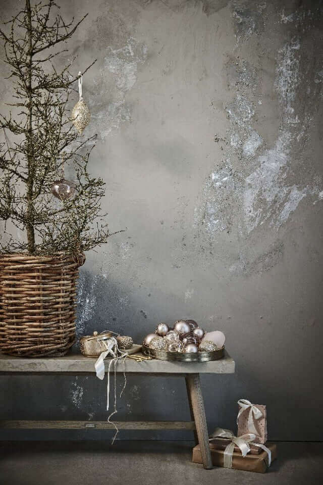 Lene Bjerre Desing Equanimi Living Lene Bjerre ei ole vain yksi kodin sisustusbrändi. Brändin identiteetin luovat sen takana olevat ihmiset. Rakkaus hyvään käsityötaitoon ja luonnon inspiroimaan muotoiluun ovat tärkeitä arvoja Lene Bjerrellä. Jokaisella y