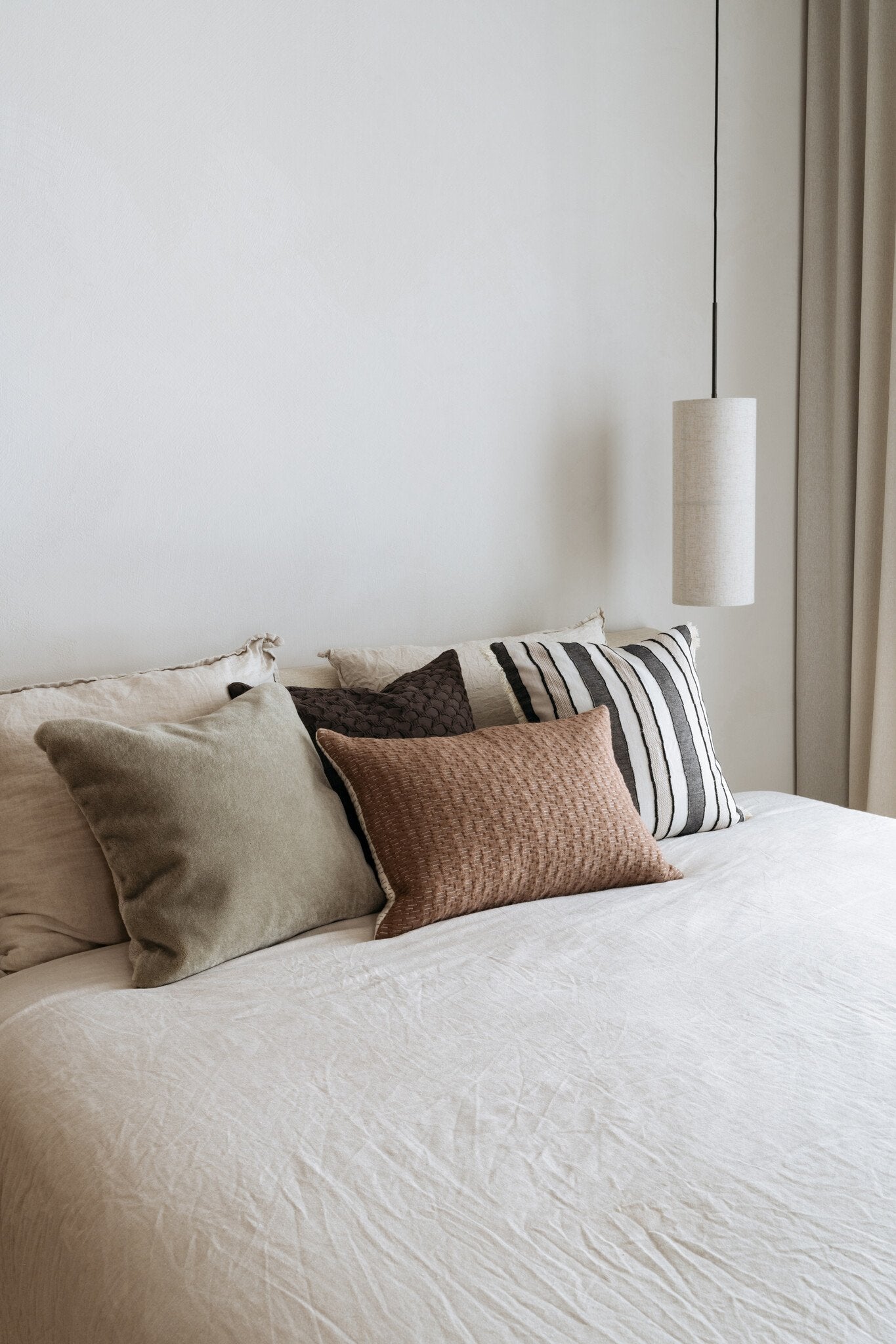 Mohair Koristetyynynpäällinen Amy 50×50 harmaanvihreä, Studio Femme Home