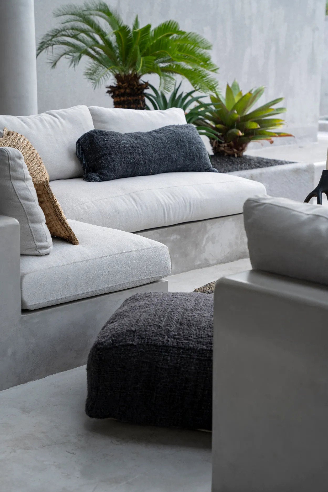 Koristetyynynpäällinen Oh My Gee, tummansininen 35x100 Bazar Bizar