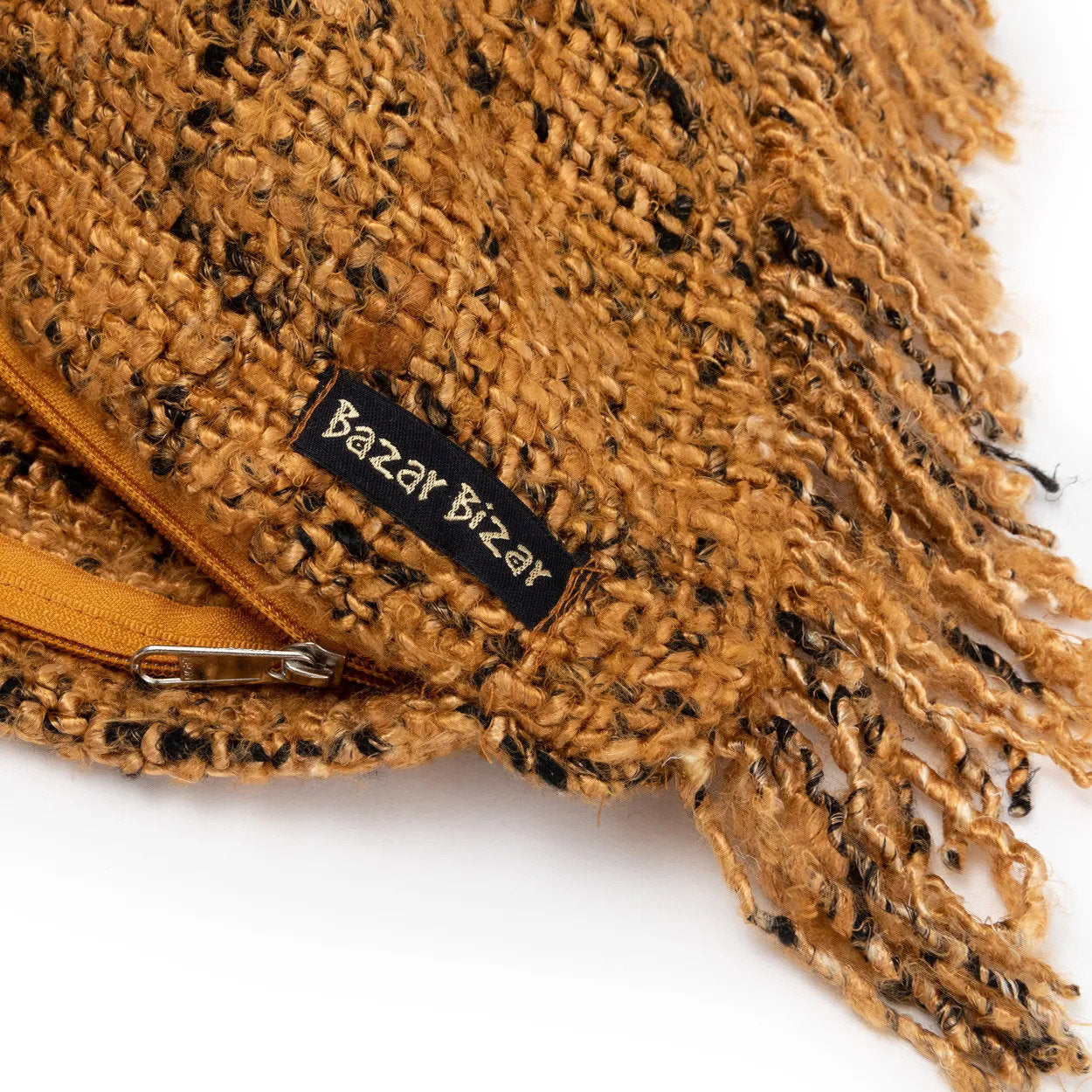 Koristetyynynpäällinen Oh My Gee, kaneli/musta 35x100 Bazar Bizar