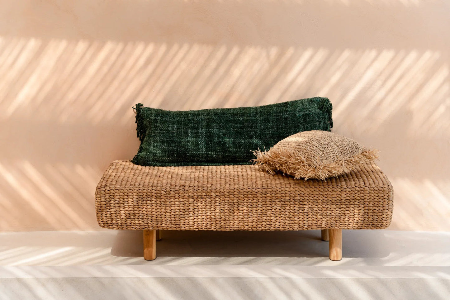 Koristetyynynpäällinen Oh My Gee, tummanvihreä 35x100 Bazar Bizar