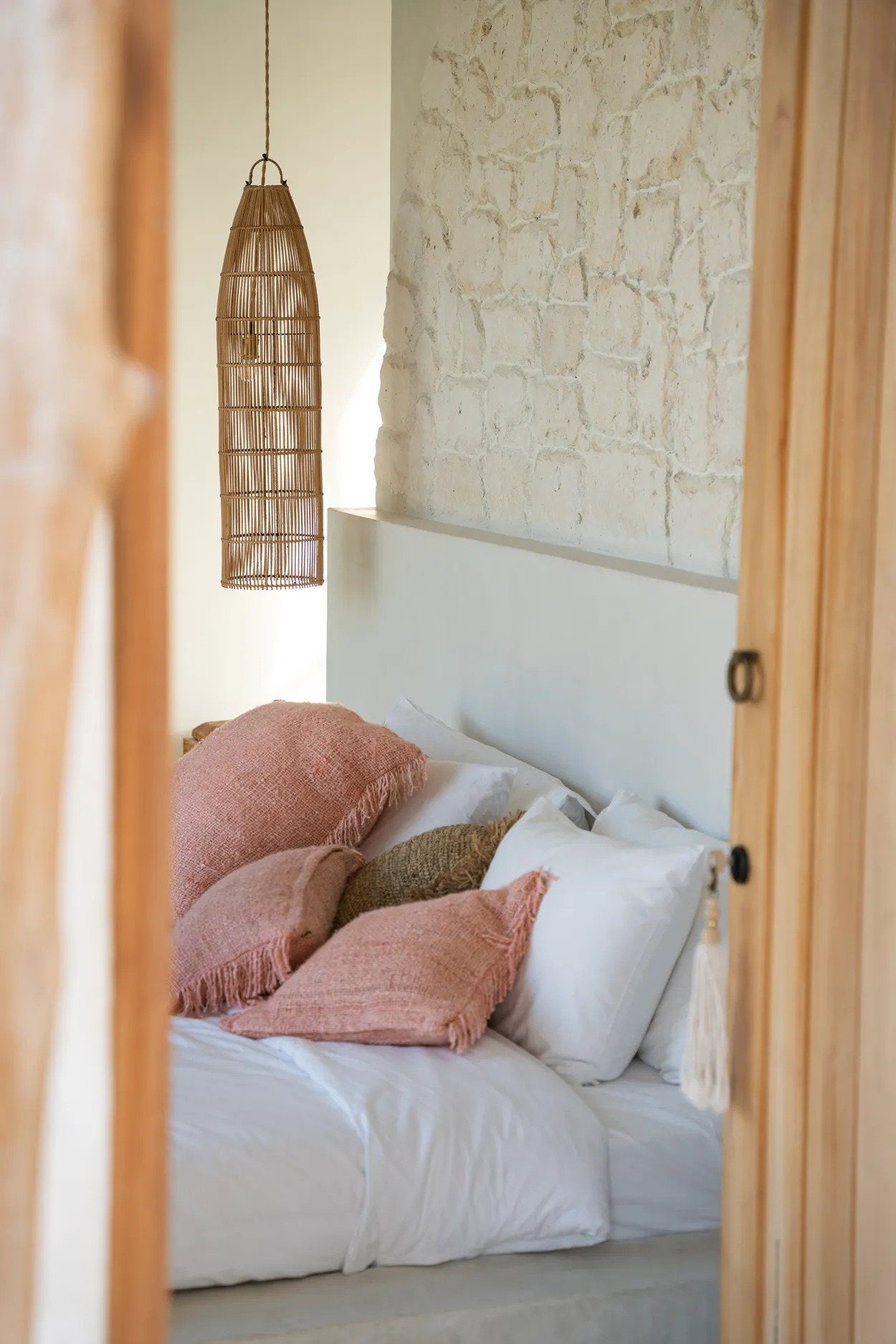 Koristetyynynpäällinen Oh My Gee, lohenpunainen 40x40 Bazar Bizar