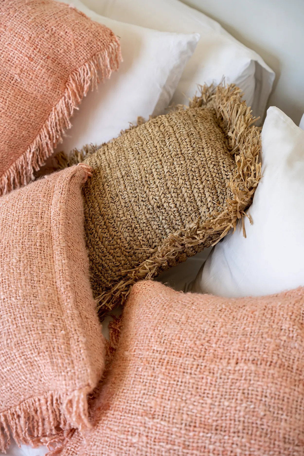 Koristetyynynpäällinen Oh My Gee, lohenpunainen 60x60 Bazar Bizar