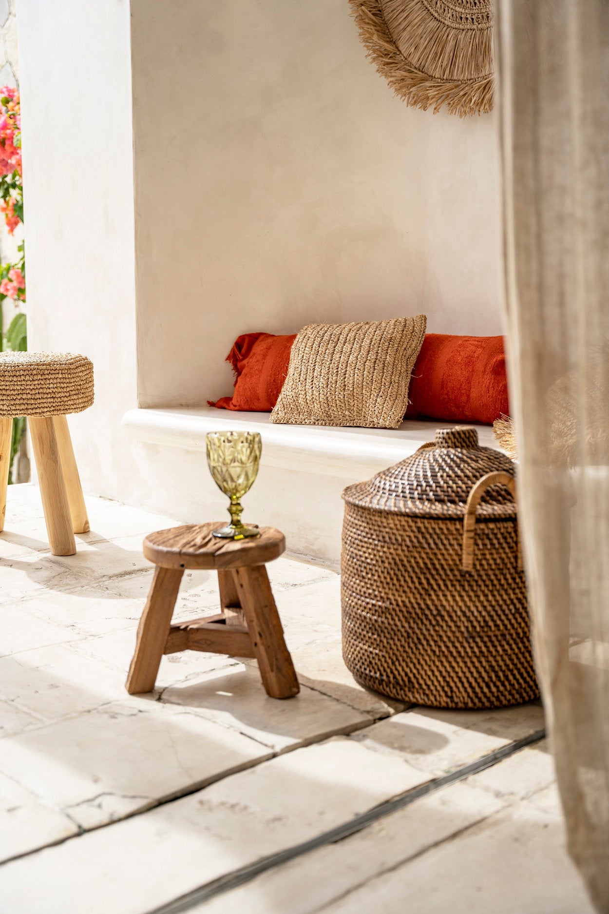 Tuoli Yatai, S Bazar Bizar